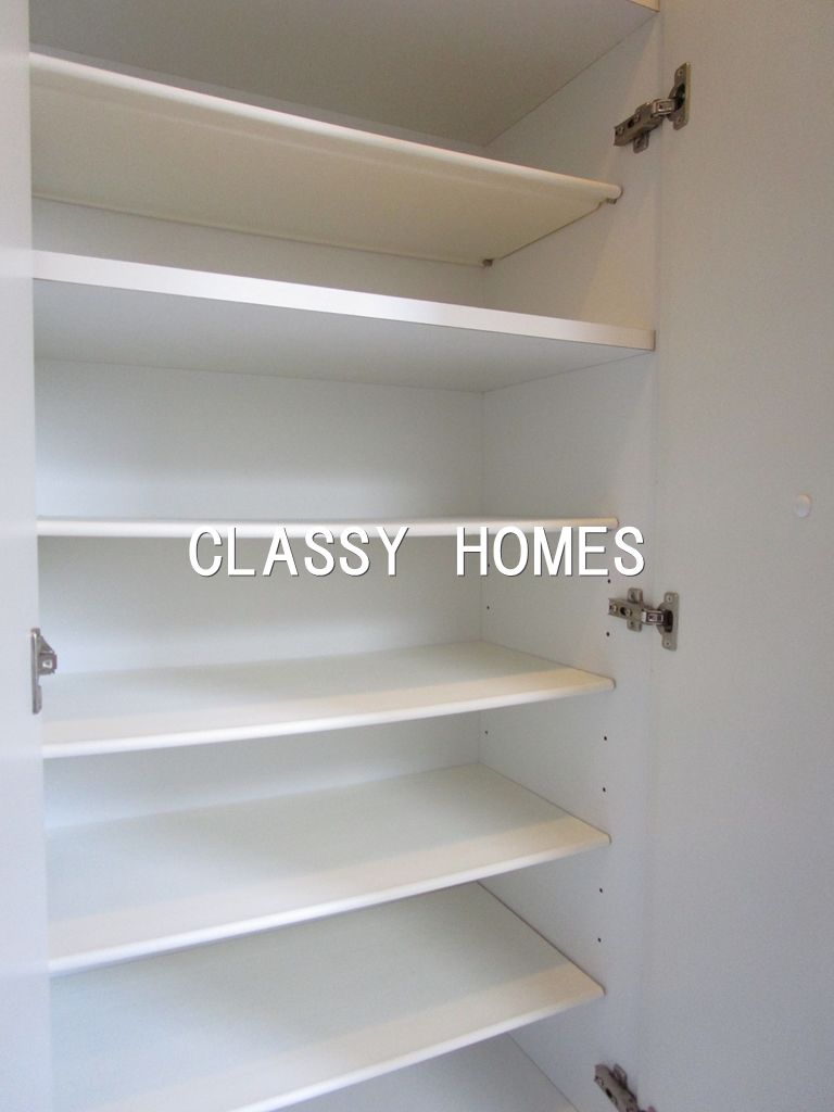 玄関　2006年竣工　KDXレジデンス品川シーサイド：玄関収納