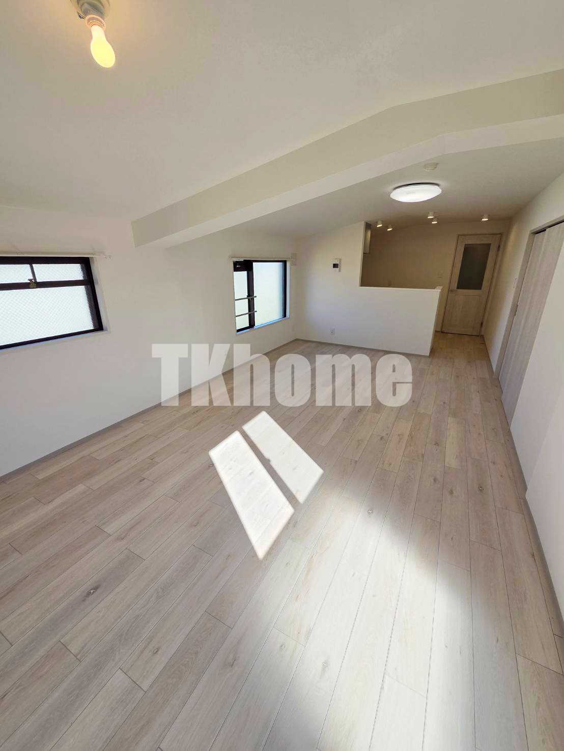 居室・リビング　リノベーションされたお部屋です(同マンション・別室参考写真)