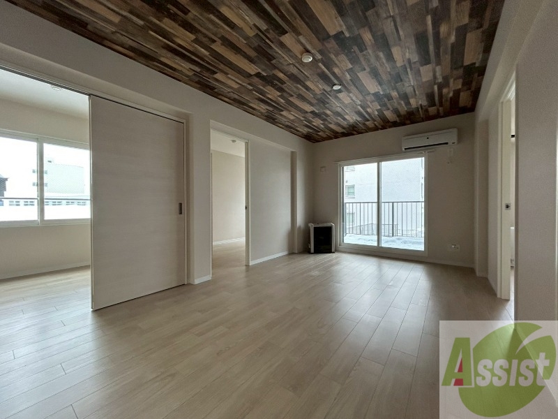 居室・リビング　広くてキレイなお部屋が広がっていて、充実した生活が送れそう。