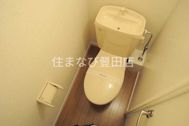 トイレ　同型写真