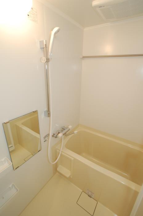 バス・シャワールーム　浴室