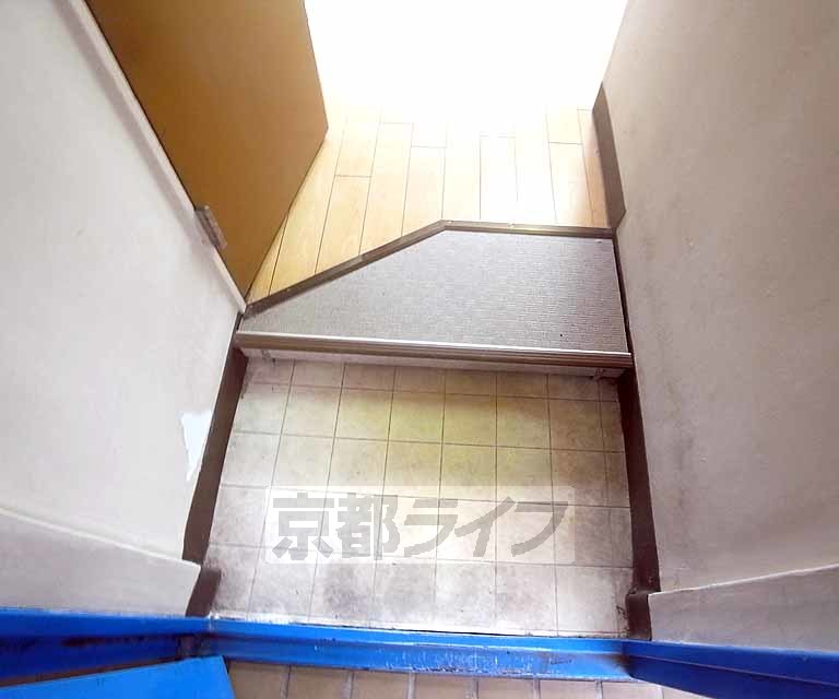 玄関　玄関です。