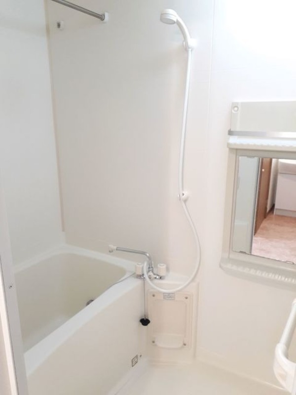 バス・シャワールーム　図面と現状に相違がある場合には現状を優先