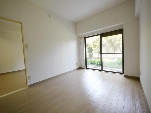 居室・リビング　★明るい居室です★