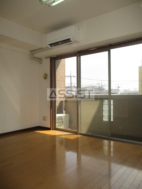 居室・リビング　先行申込受付中♪お電話がご案内スムーズです♪オンラインもOK