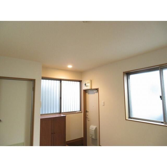 玄関　別号室参考写真です