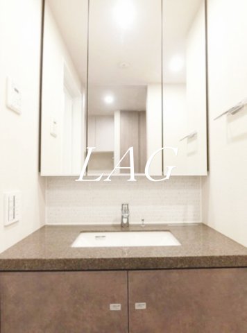 洗面設備　洗面台です。