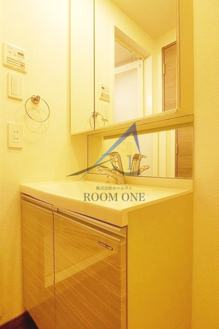 洗面設備　洗面台です。