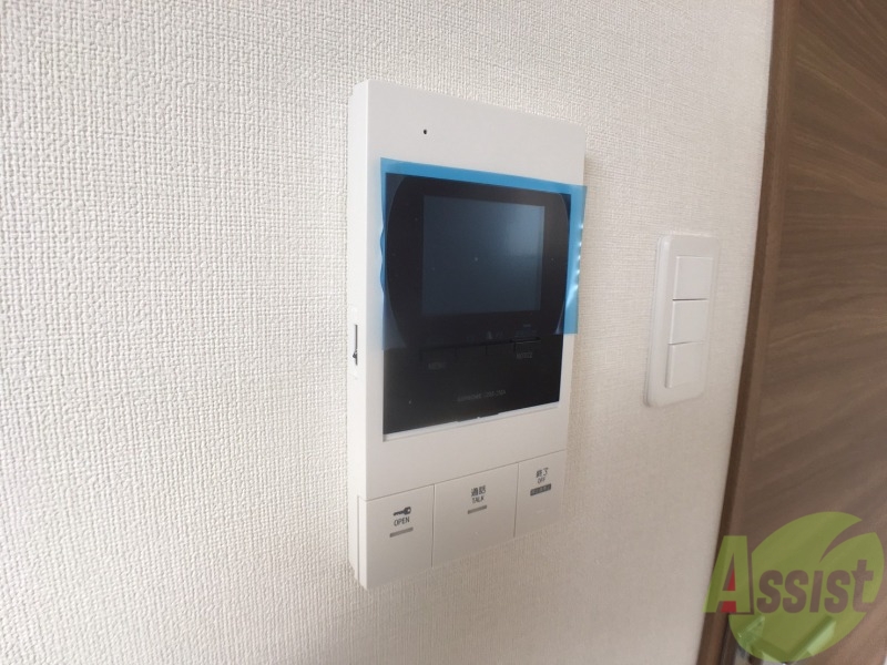 セキュリティ　ＴＶモニター付インターホンです。来客者の顔が見えるので安心！