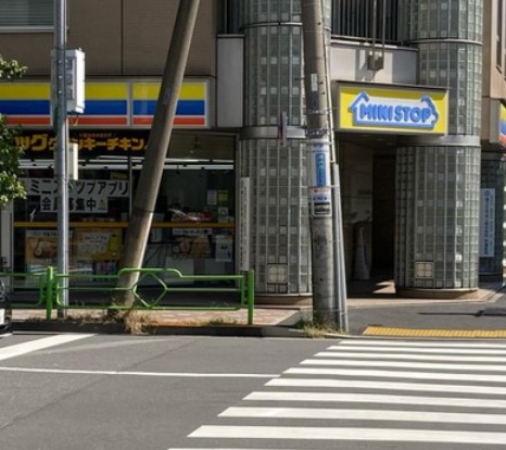 コンビニ　ミニストップ 日本橋馬喰町2丁目店（コンビニ）まで445m