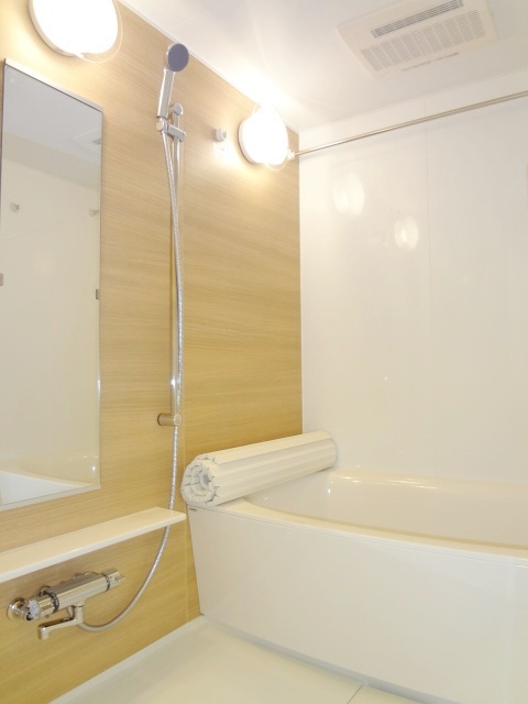 バス・シャワールーム　お風呂です
