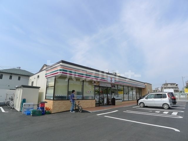 コンビニ　セブンイレブン足立保木間3丁目店（コンビニ）まで350m