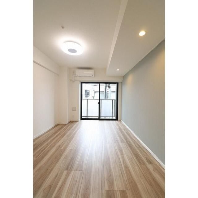 居室・リビング　ゆったり過ごせる居間です