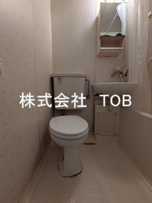 トイレ　※クリーニング完了前※