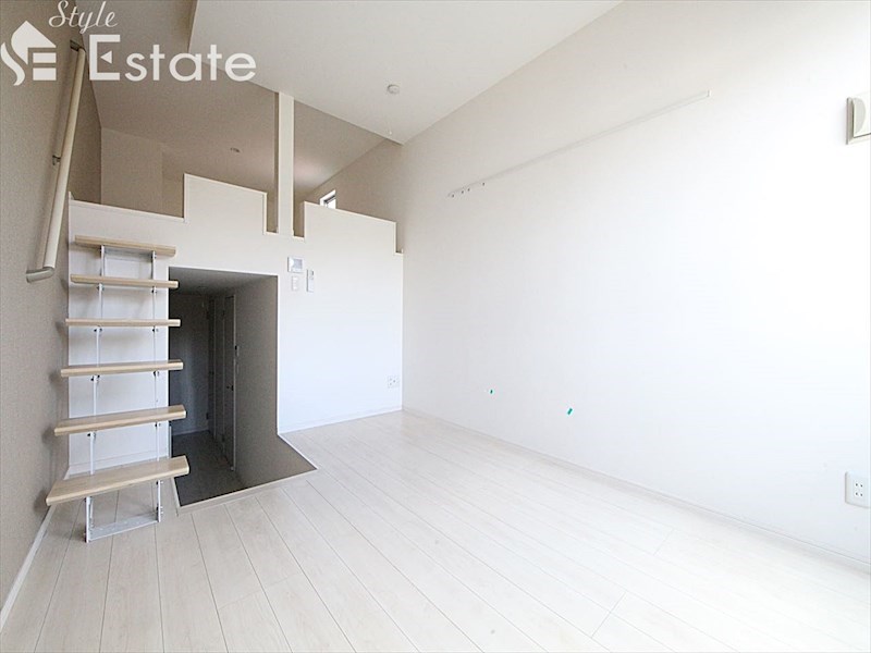 居室・リビング　内装