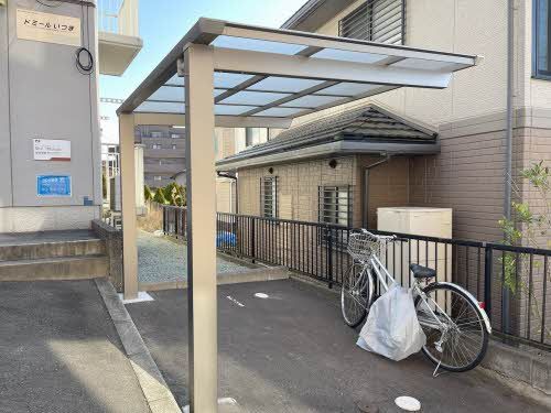 建物外観　駐輪場