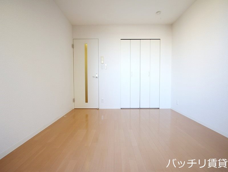 居室・リビング　同タイプ写真の為、現状優先