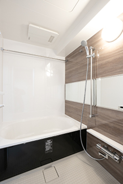 バス・シャワールーム　※写真は同タイプ住戸です。