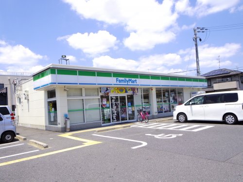 コンビニ　ファミリーマート北郡山店（コンビニ）まで423m