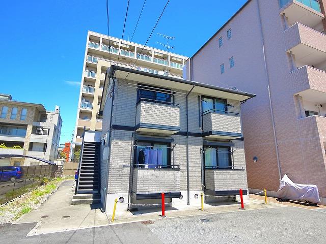 建物外観　スッキリしたオシャレな外観です。