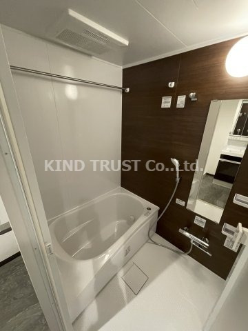 バス・シャワールーム　お風呂で日々の疲れを落としましょう