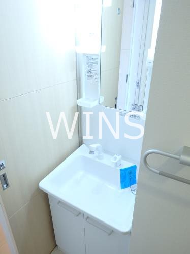 洗面設備　※別部屋参考写真です。