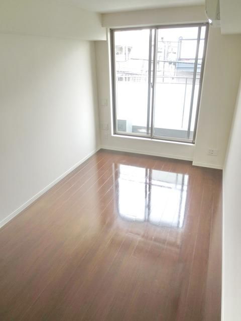 居室・リビング　★フローリングの綺麗なお部屋です★