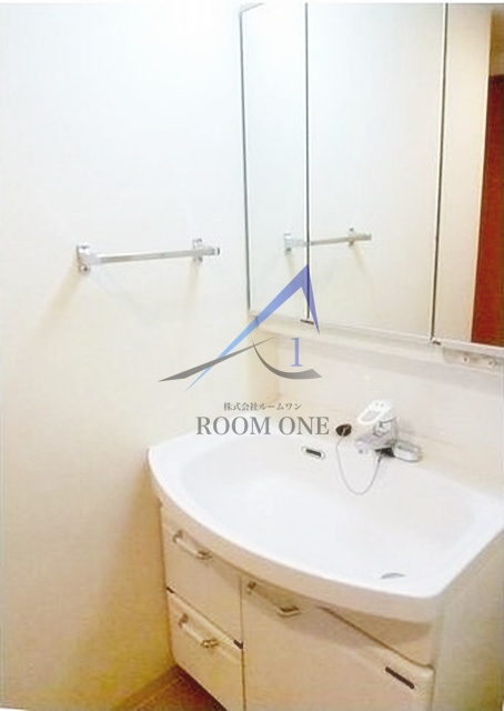 洗面設備　洗面台です。