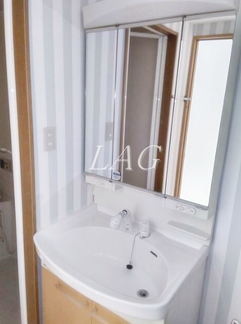 洗面設備　洗面台です。