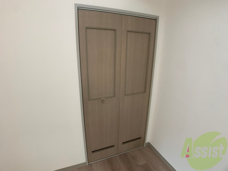 収納　寝室の収納です。部屋がすっきり片付きます。