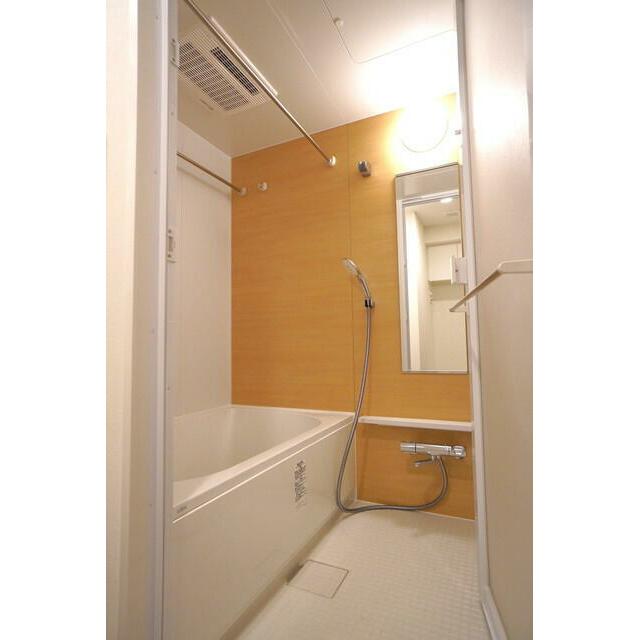 バス・シャワールーム　※写真は同タイプ住戸です。