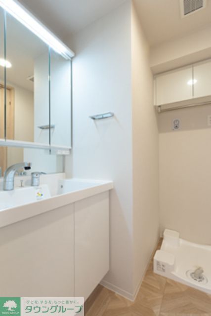 洗面設備　※写真は同タイプ住戸です。