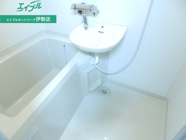 バス・シャワールーム　別部屋参考写真です