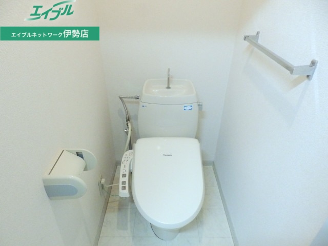 トイレ　別部屋参考写真です