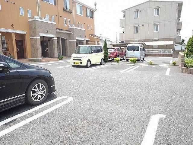 駐車場　★敷地内に駐車場あります（要空き確認）★