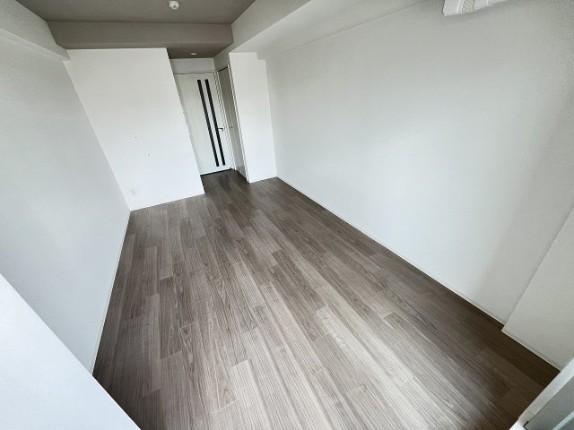 その他部屋・スペース　開放的な寝室です