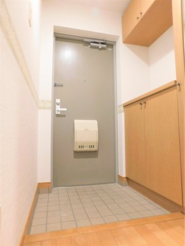 玄関　同じ間取りの別の部屋写真です