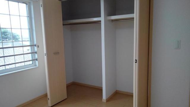 収納　クローゼット（北側洋室）