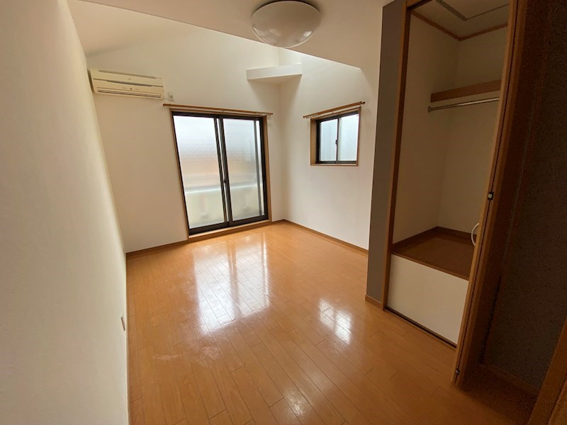居室・リビング　※同タイプの他のお部屋です
