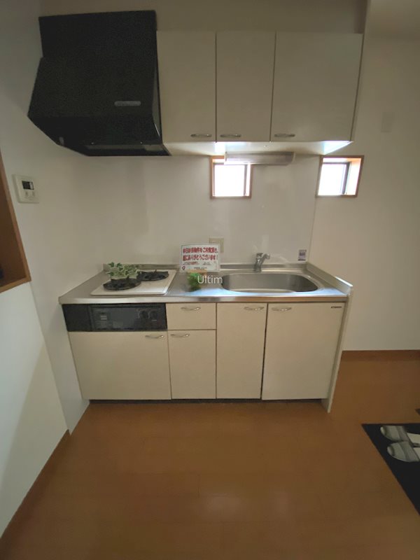キッチン　※同タイプの他のお部屋です