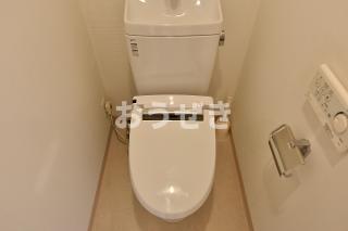 トイレ　※他のお部屋の写真です。?