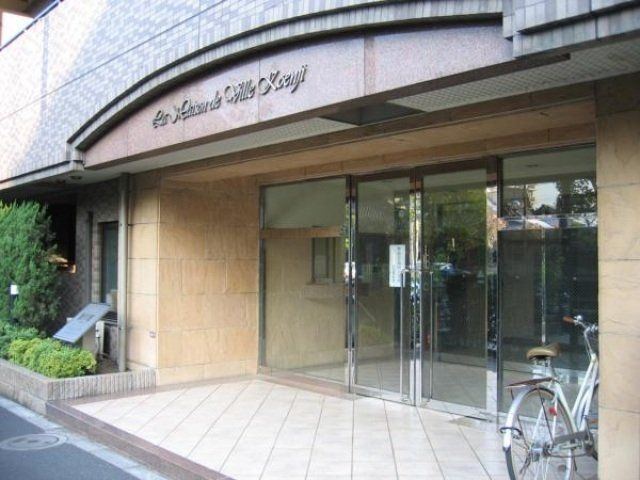 エントランス　メゾン・ド・ヴィレ高円寺のエントランス
