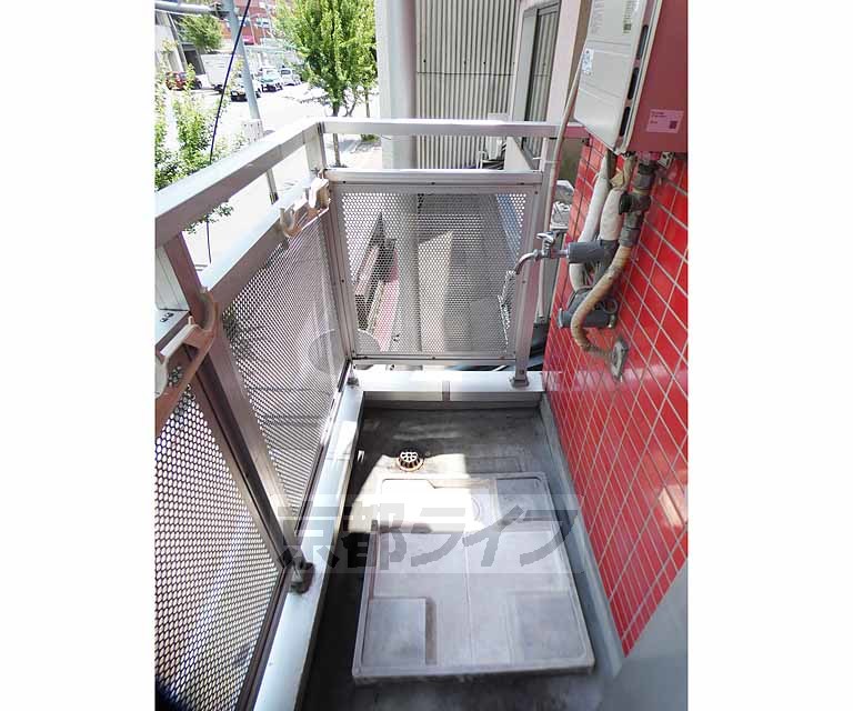 バルコニー　洗濯機設置可
