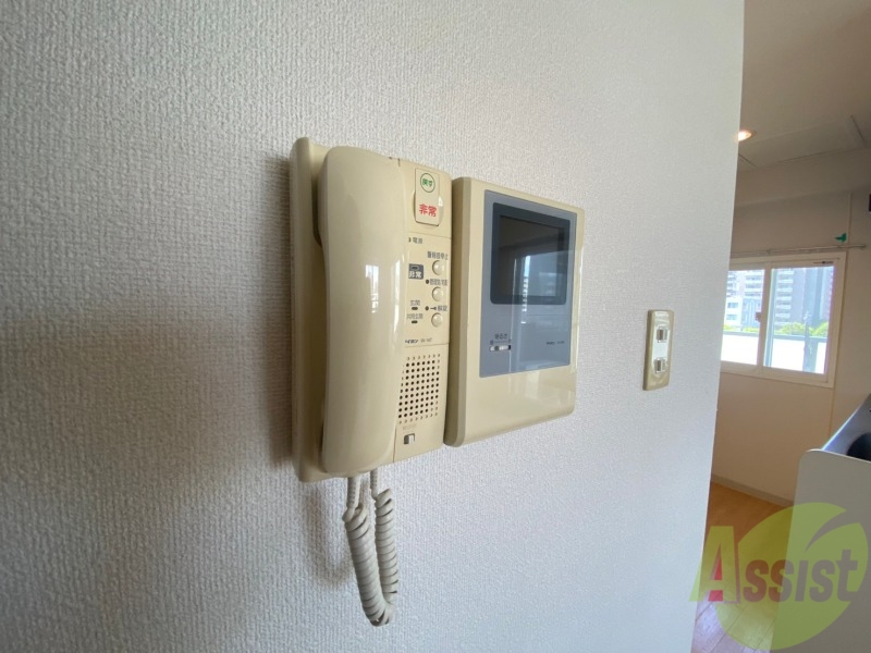 セキュリティ　モニター付きインターホンでセキュリティも安心ですね！