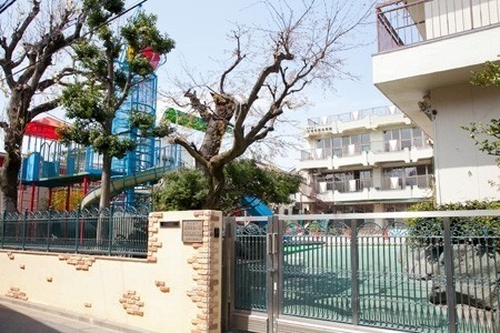 幼稚園・保育園　板橋明星幼稚園（幼稚園・保育園）まで498m