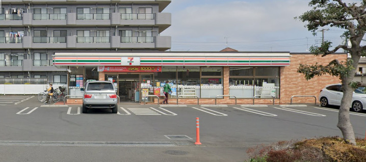 コンビニ　セブンイレブン東所沢3丁目店（コンビニ）まで184m