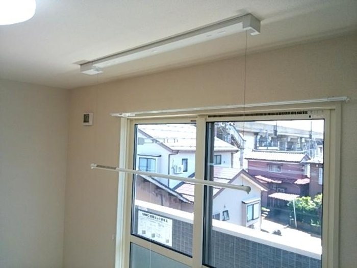 その他設備　室内物干し