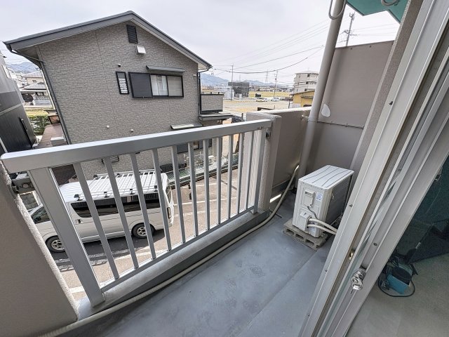 バルコニー　掲載写真はモデルルームを掲載しております。実際のお部屋と仕様