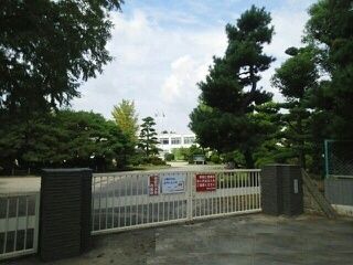 小学校　福岡小学校（小学校）まで930m