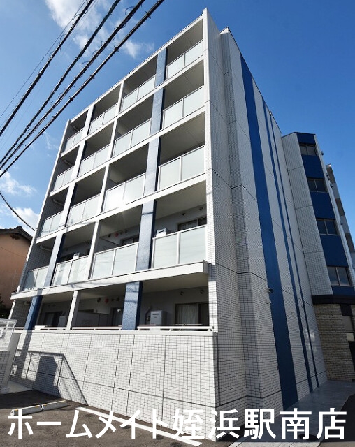 建物外観　★築浅のバリっとしたマンション♪★